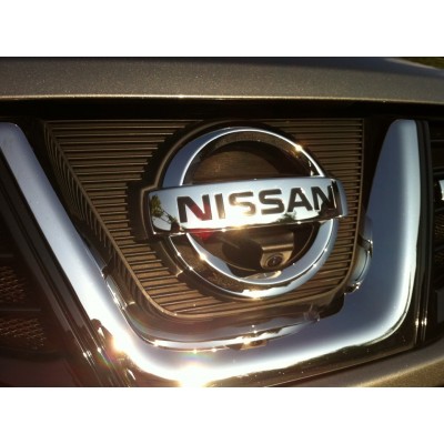 Камера переднего вида Nissan